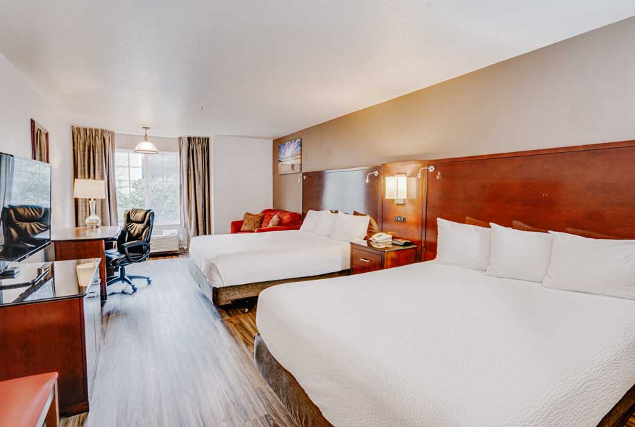 double queen guestroom